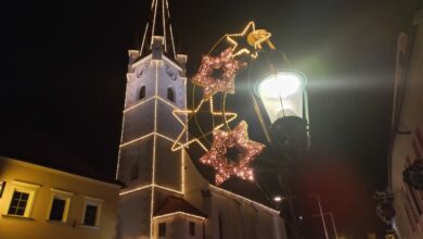 weihnachtliche Stadtbeleuchtung